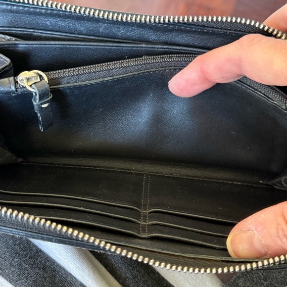 COACH Full Zip Accordion Style Black Leather - Picture 9 of 11